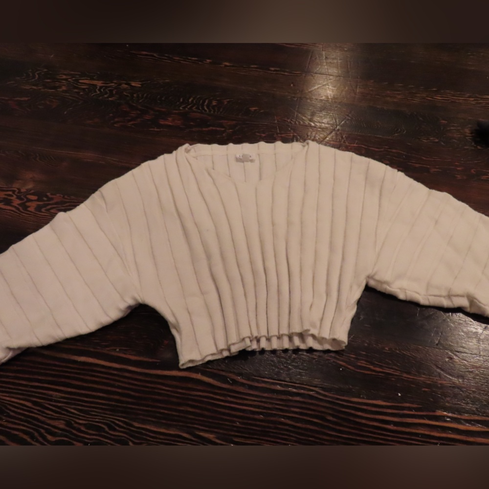 Le Lis Cream Ribbed Knit Top